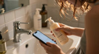 How The Shampoo Contamination Topic Is Shaping Beauty Searches